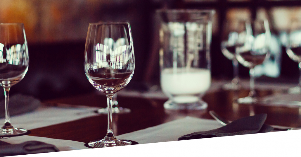 festlich gedeckter Tisch