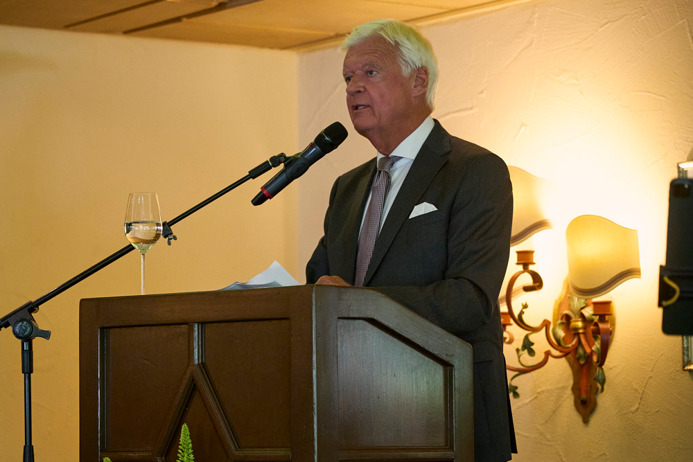 Michael Bläser bei seiner Rede „Gedanken zu Brillat-Savarin“ Michael Bläser bei seiner Rede „Gedanken zu Brillat-Savarin“